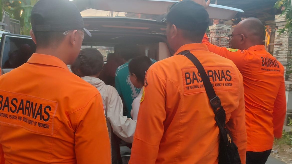 Tim SAR Evakuasi Korban terperosok ke jurang di Kabupaten Buleleng Bali